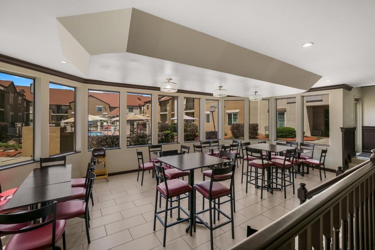 Red Roof Inn Plus+ & Suites Knoxville West - Cedar Bluff Eksteriør billede