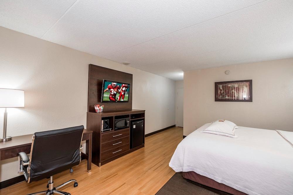 Red Roof Inn Plus+ & Suites Knoxville West - Cedar Bluff Eksteriør billede