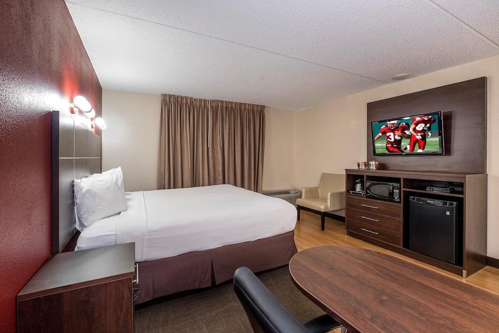 Red Roof Inn Plus+ & Suites Knoxville West - Cedar Bluff Eksteriør billede